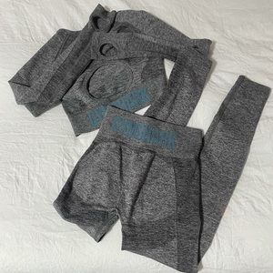 Gymshark Set Two Piece Leggings and Long Sleeve Crop Top